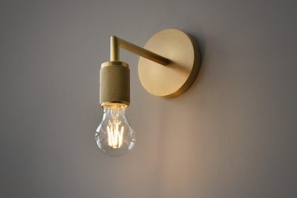 L’élégance intemporelle de la lampe suspendue classique.