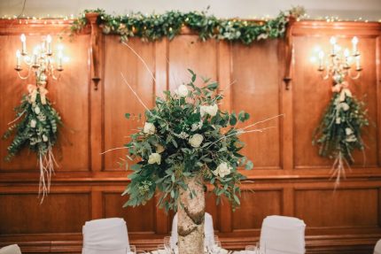 Photo Rustic chandelier